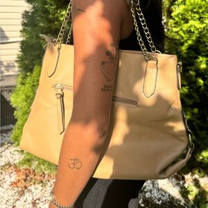 - Enzo Angiolini purse